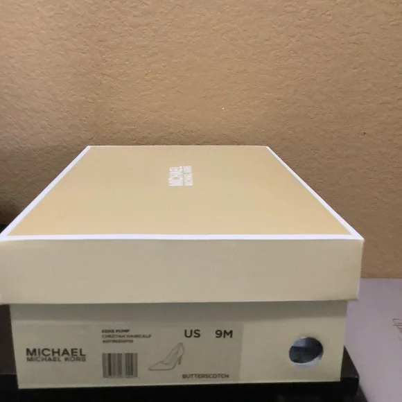 Michael Kors Keke Cheetah Pump Size 9 NWT - Picture 4 of 4